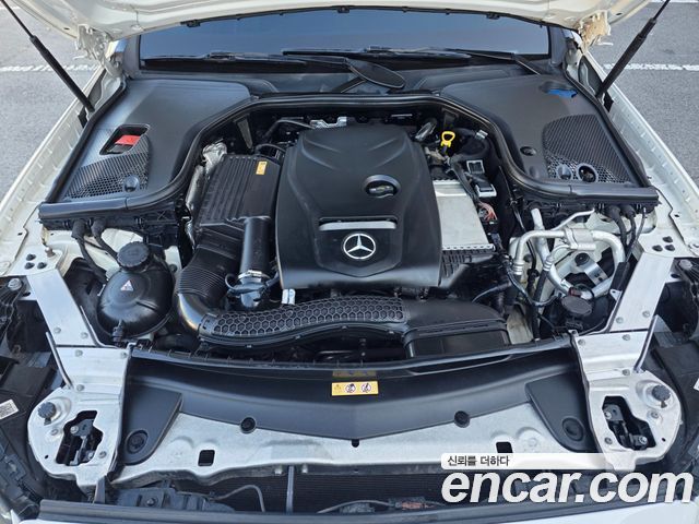 Mercedes-Benz E-Class 2017 — photo 6