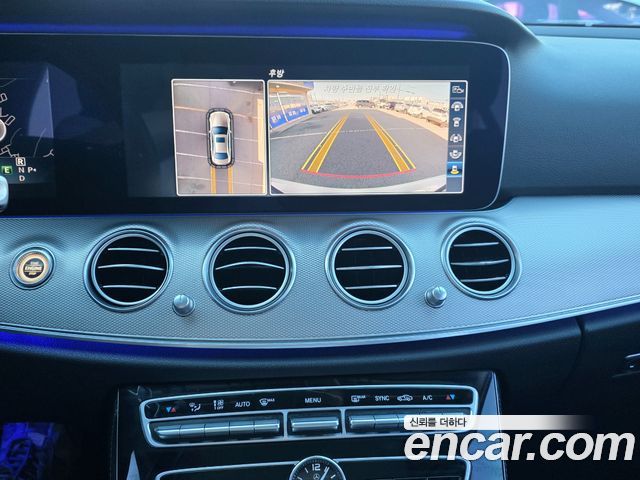 Mercedes-Benz E-Class 2017 — photo 13