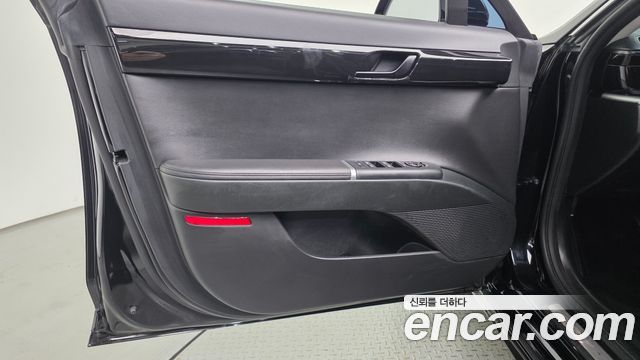 Hyundai Grandeur 2023 — photo 14
