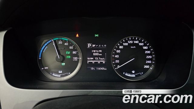 Hyundai Sonata 2016 — photo 11