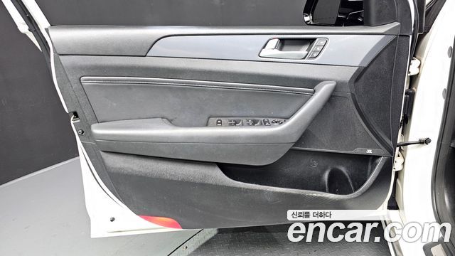 Hyundai Sonata 2016 — photo 14