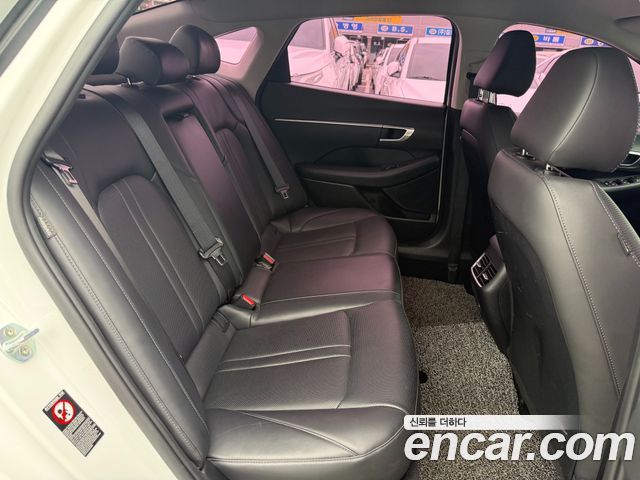 Hyundai Sonata 2020 — photo 13