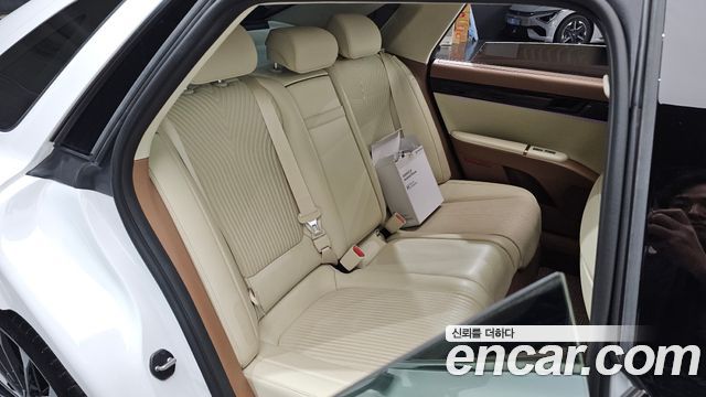 Hyundai Grandeur 2023 — photo 16