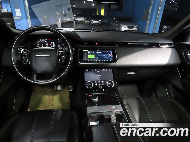 Land Rover Range Rover Velar 2019 — photo 5
