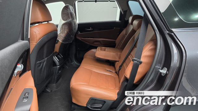 Kia Sorento 2018 — photo 11