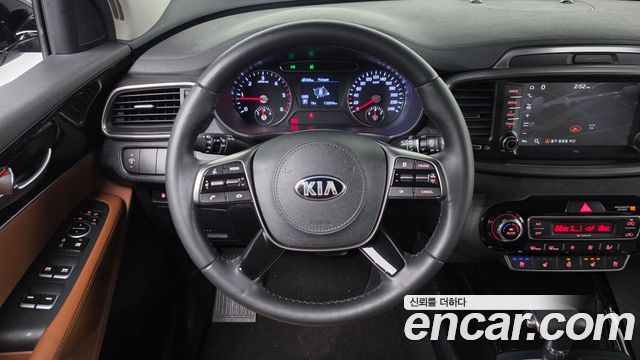 Kia Sorento 2018 — photo 12