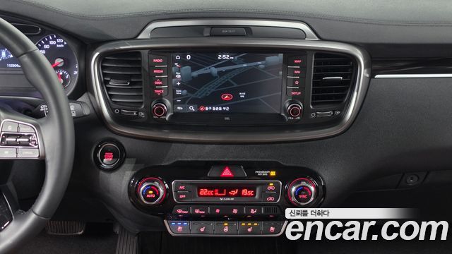 Kia Sorento 2018 — photo 13