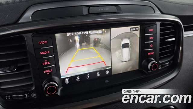 Kia Sorento 2018 — photo 14