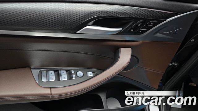 BMW X4 2022 — photo 32
