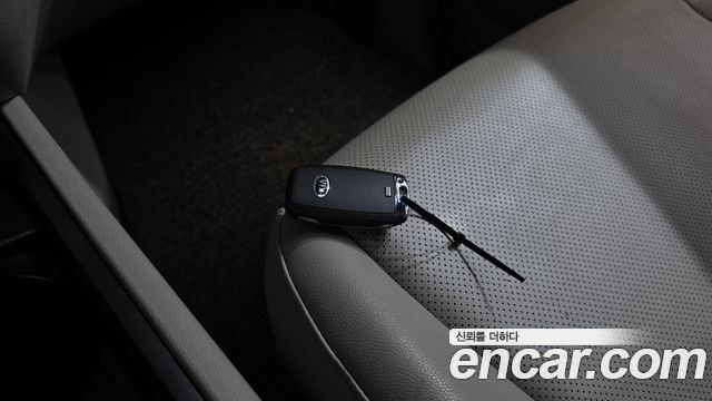 Kia Canival 2018 — photo 21