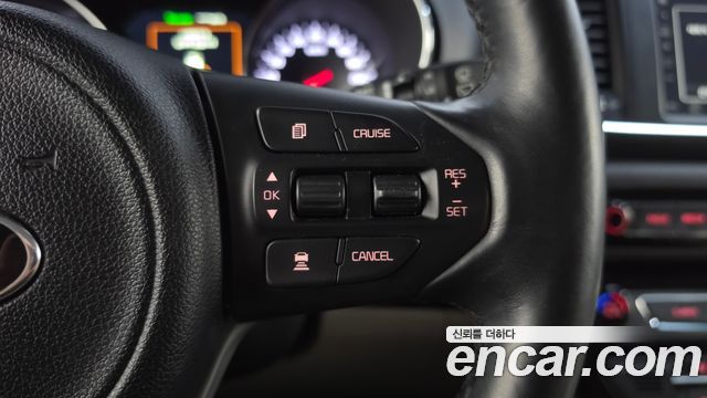 Kia Canival 2018 — photo 22