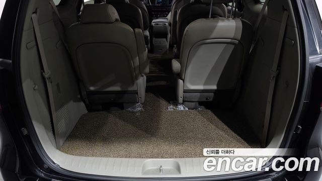 Kia Canival 2018 — photo 23
