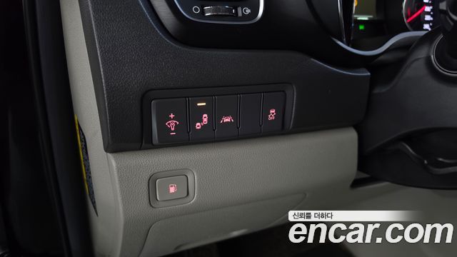 Kia Canival 2018 — photo 27