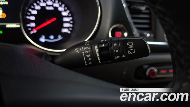 Kia Canival 2018 — photo 29