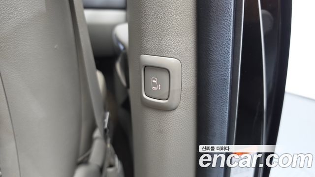 Kia Canival 2018 — photo 31
