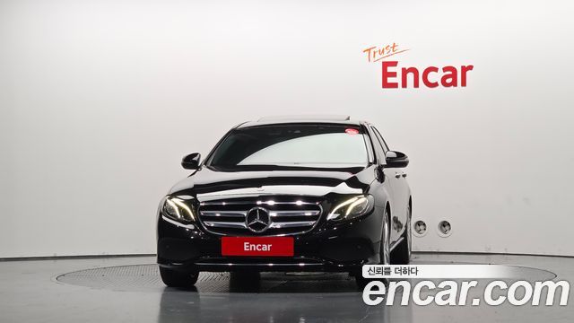 Mercedes-Benz E-Class 2018 — photo 3