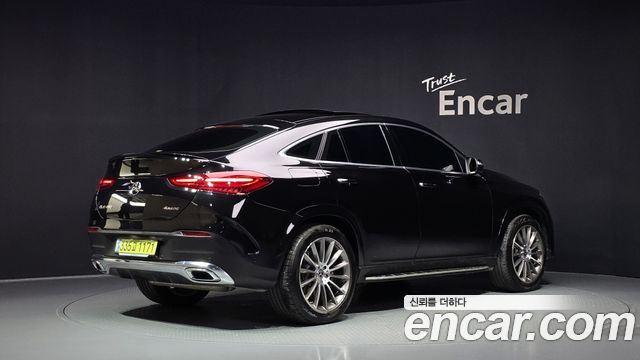 Mercedes-Benz GLE-Class 2025 — photo 2