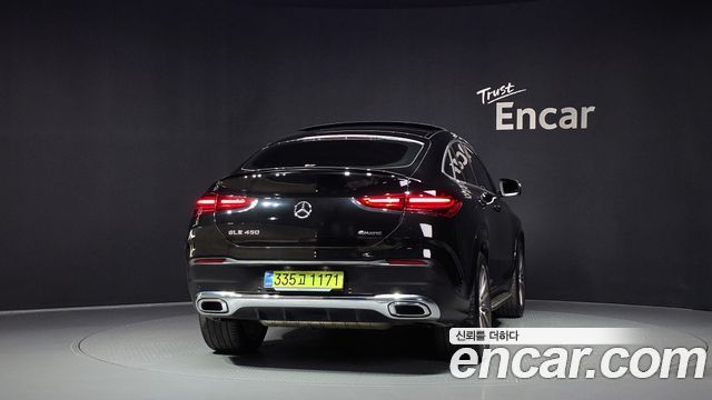 Mercedes-Benz GLE-Class 2025 — photo 4