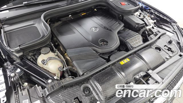 Mercedes-Benz GLE-Class 2025 — photo 6