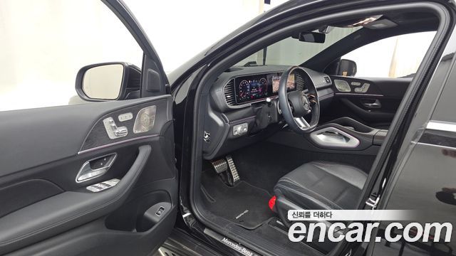 Mercedes-Benz GLE-Class 2025 — photo 13