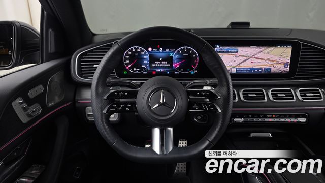 Mercedes-Benz GLE-Class 2025 — photo 19