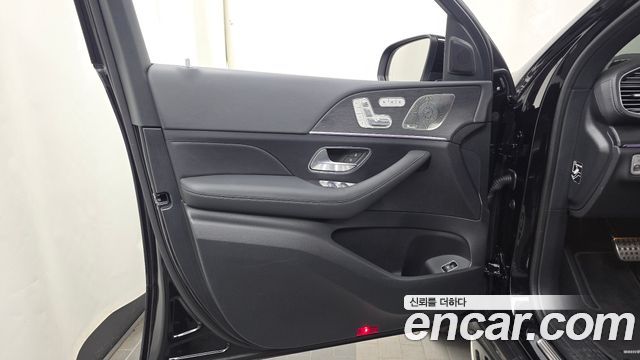 Mercedes-Benz GLE-Class 2025 — photo 14