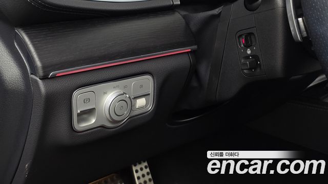 Mercedes-Benz GLE-Class 2025 — photo 29