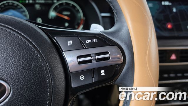 Kia K7 2020 — photo 23