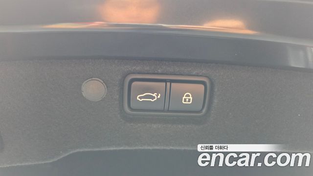 Kia K7 2020 — photo 24