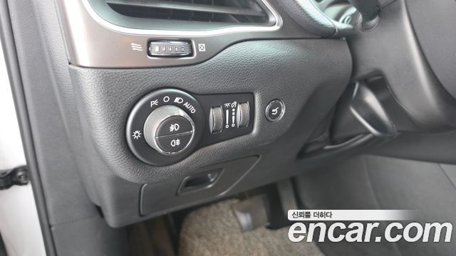 Jeep Cherokee 2019 — photo 29