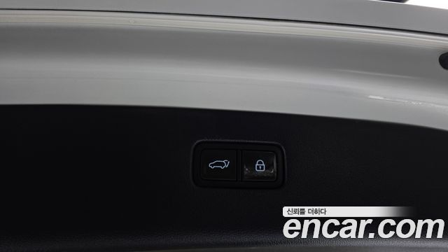 Genesis GV80 2020 — photo 16