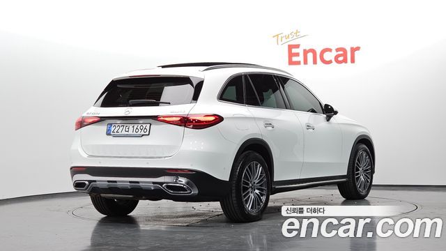 Mercedes-Benz GLC-Class 2024 — photo 2