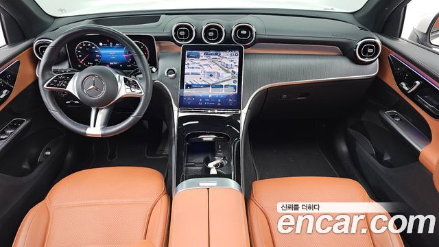 Mercedes-Benz GLC-Class 2024 — photo 10