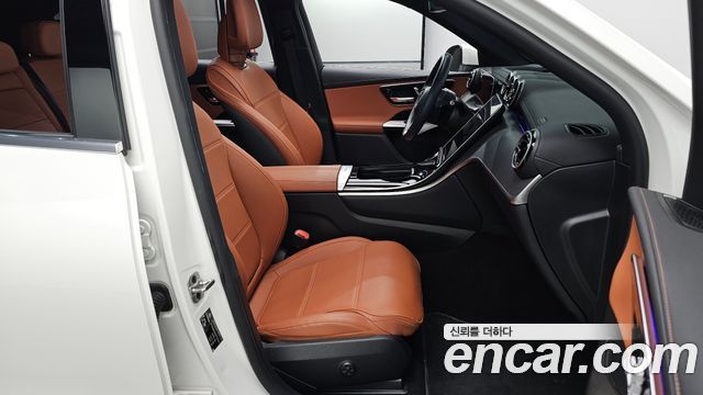 Mercedes-Benz GLC-Class 2024 — photo 13