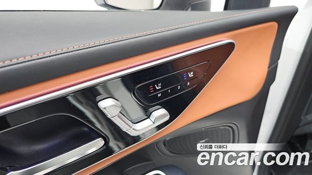 Mercedes-Benz GLC-Class 2024 — photo 24
