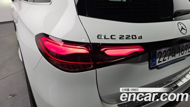 Mercedes-Benz GLC-Class 2024 — photo 9