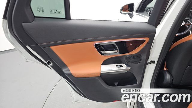 Mercedes-Benz GLC-Class 2024 — photo 15