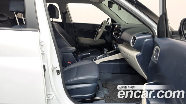 Hyundai Venue 2022 — photo 11