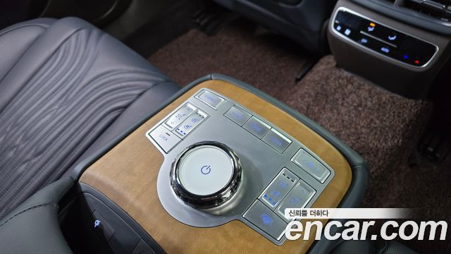 Genesis G80 2023 — photo 19