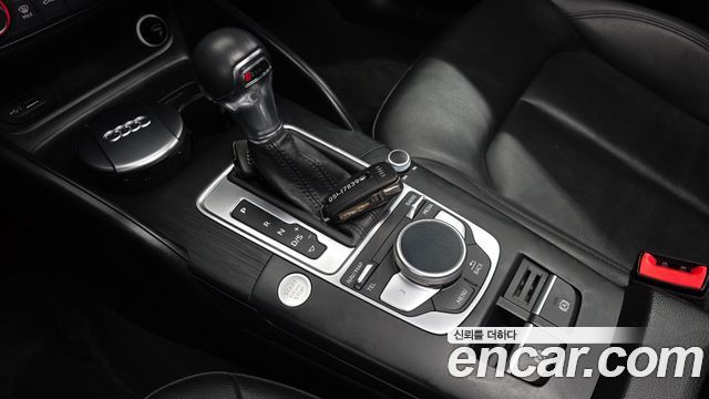 Audi A3 2018 — photo 12