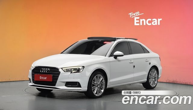 Audi A3 2018 — photo 1