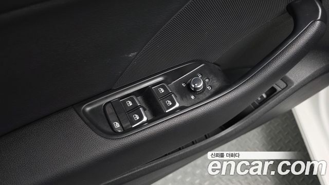 Audi A3 2018 — photo 30