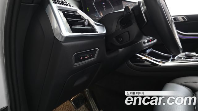 BMW X7 2024 — photo 37