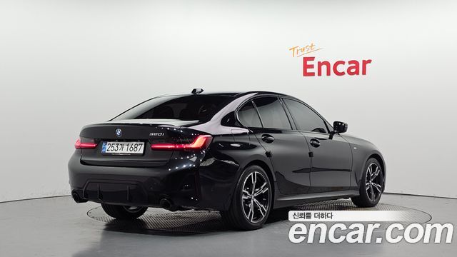 BMW 3-Series 2024 — photo 2