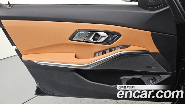 BMW 3-Series 2024 — photo 14