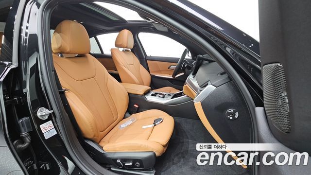 BMW 3-Series 2024 — photo 16
