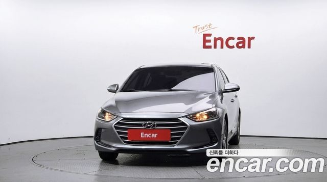 Hyundai AVANTE 2018 — photo 3