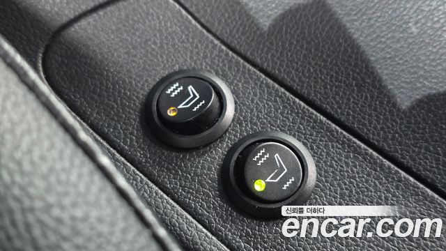 Hyundai AVANTE 2018 — photo 23