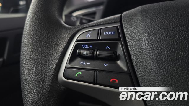 Hyundai AVANTE 2018 — photo 26