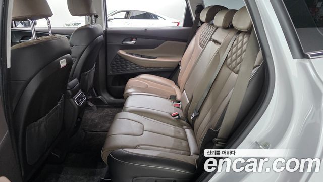 Hyundai Santafe 2021 — photo 17